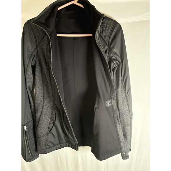 Lululemon Jacket Womens 8 Black Full Zip Rebel Runner Quilted Thumbholes LW4E34S - Picture 10 of 10